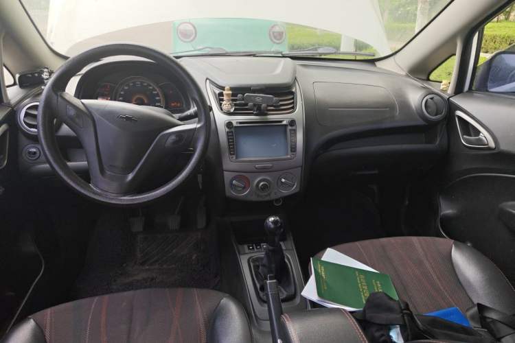 Used Chevrolet Sail 2013 Sedan 1.4L Manual Ideal Happiness Edition Center Console