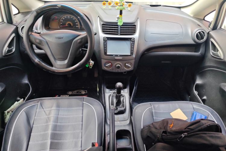 Used Chevrolet Sail 2013 Sedan 1.4L Manual - Youyi Happiness Edition Center Console