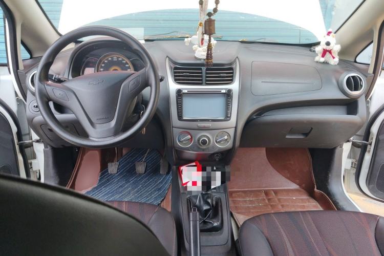 Used Chevrolet Sail 2013 Sedan 1.2L Manual Fashionable Happiness Edition Center Console