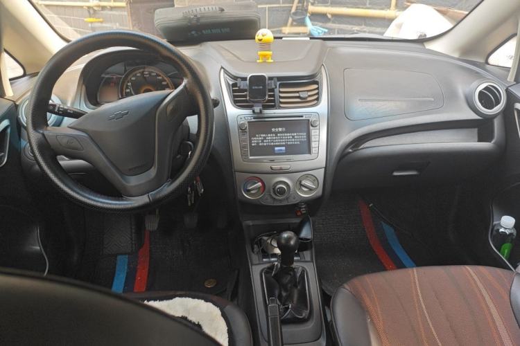 Used Chevrolet Sail 2013 Sedan 1.2L Manual Fashionable Happiness Edition Center Console