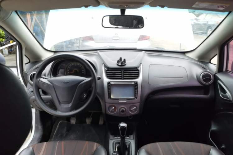 Used Chevrolet Sail 2013 Sedan 1.4L Manual Ideal Happiness Edition Center Console