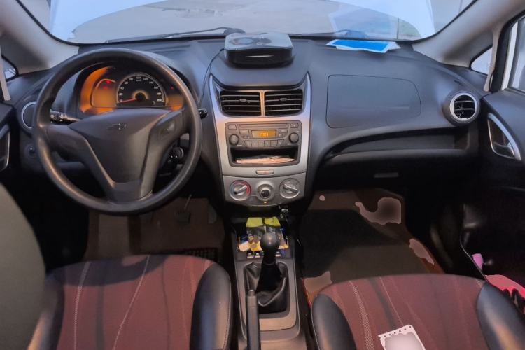 Used Chevrolet Sail 2013 Sedan 1.2L Manual Fashionable Happiness Edition Center Console