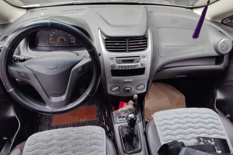 Used Chevrolet Sail 2013 Hatchback 1.4L Manual Enjoyment Edition Center Console