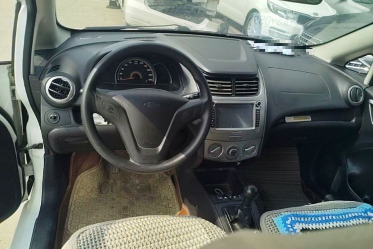 Used Chevrolet Sail 2013 Sedan 1.4L Manual - Youyi Happiness Edition Center Console