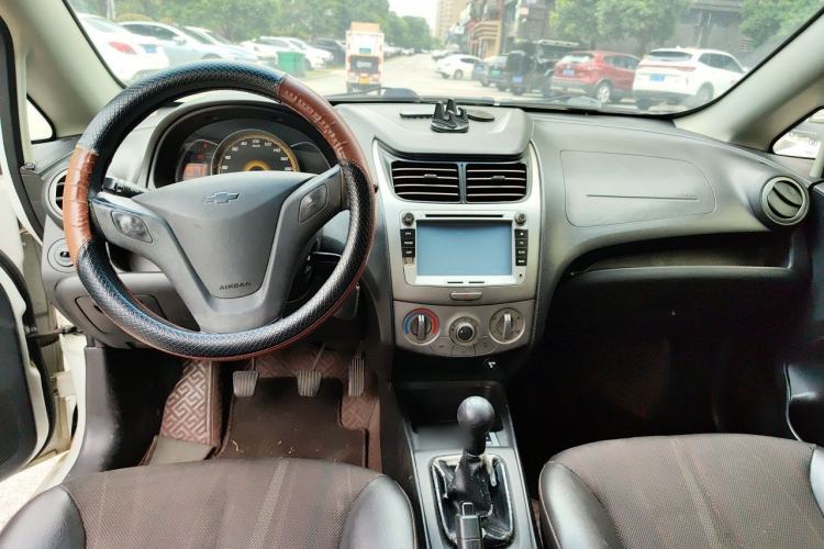 Used Chevrolet Sail 2013 Sedan 1.4L Manual Ideal Happiness Edition Center Console