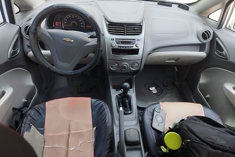 Used Chevrolet Sail 2013 Sedan 1.4L Manual Elegance Edition Center Console