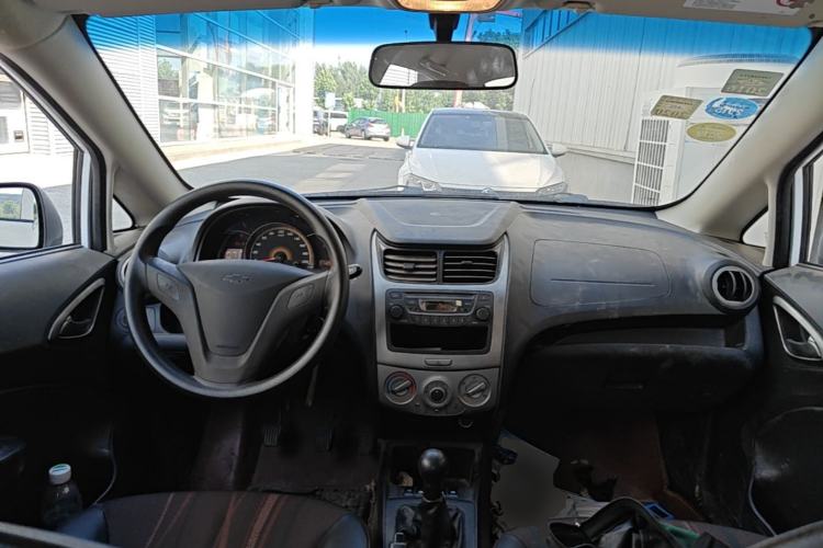 Used Chevrolet Sail 2013 Sedan 1.2L Manual Fashionable Happiness Edition Center Console