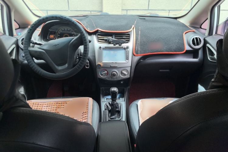 Used Chevrolet Sail 2013 Sedan 1.4L Manual Ideal Happiness Edition Center Console