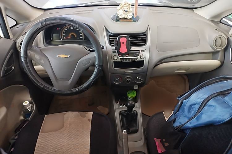 Used Chevrolet Sail 2013 Sedan 1.4L Manual Elegance Edition Center Console