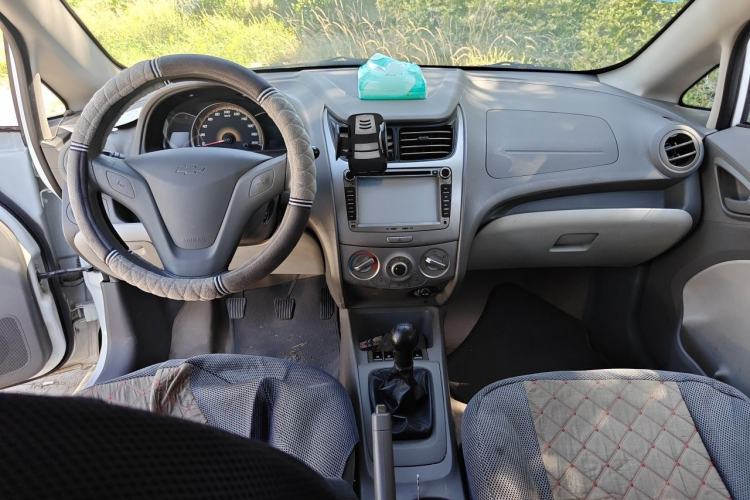 Used Chevrolet Sail 2013 Sedan 1.2L Manual Fashionable Happiness Edition Center Console
