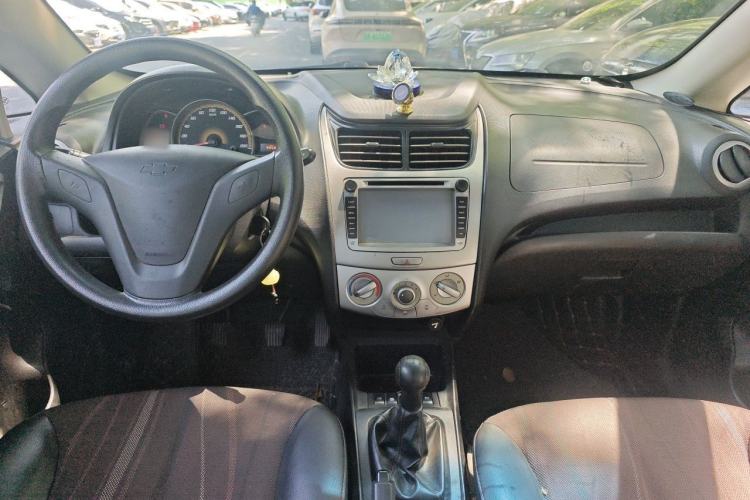Used Chevrolet Sail 2013 Sedan 1.4L Manual Ideal Happiness Edition Center Console