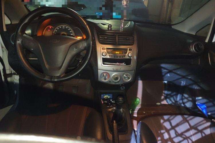 Used Chevrolet Sail 2013 Sedan 1.4L Manual Ideal Happiness Edition Center Console