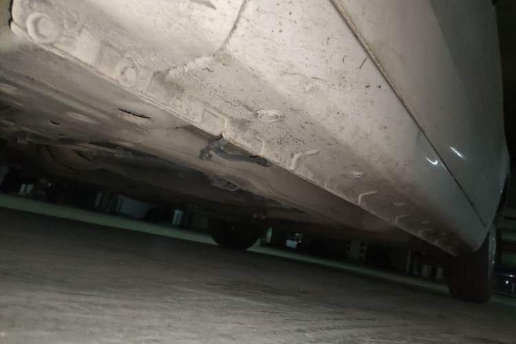 Used Chevrolet Sail 2013 Sedan 1.2L Manual Warm Edition Chassis Front Left