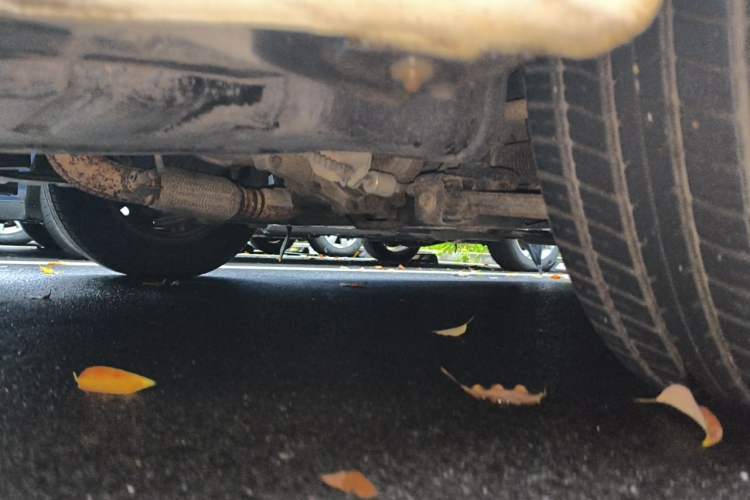 Used Chevrolet Sail 2013 Sedan 1.2L Manual Warm Edition Chassis Front Left