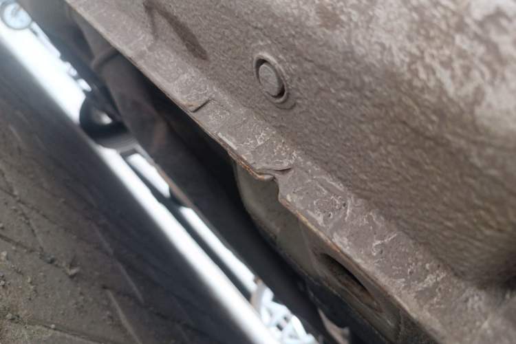 Used Chevrolet Sail 2013 Sedan 1.2L Manual Warm Edition Chassis Front Right