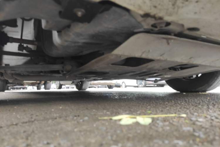 Used Chevrolet Sail 2013 Sedan 1.2L Manual Fashion Edition Chassis Front Right