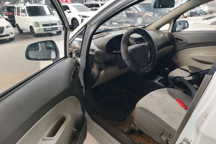 Used Chevrolet Sail 2013 Sedan 1.2L Manual Fashion Edition Driver Seat