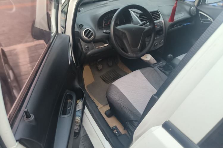 Used Chevrolet Sail 2013 Sedan 1.4L Manual Ideal Happiness Edition Driver Seat