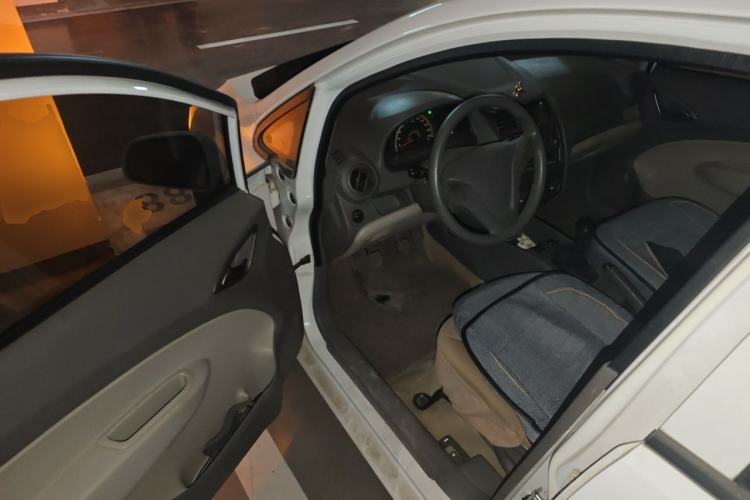 Used Chevrolet Sail 2013 Sedan 1.4L Manual - Youyi Happiness Edition Driver Seat