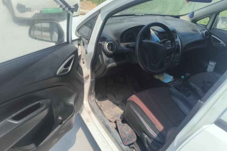 Used Chevrolet Sail 2013 Sedan 1.2L Manual Fashionable Happiness Edition Driver Seat