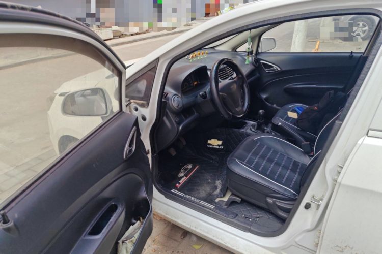 Used Chevrolet Sail 2013 Sedan 1.4L Manual - Youyi Happiness Edition Driver Seat