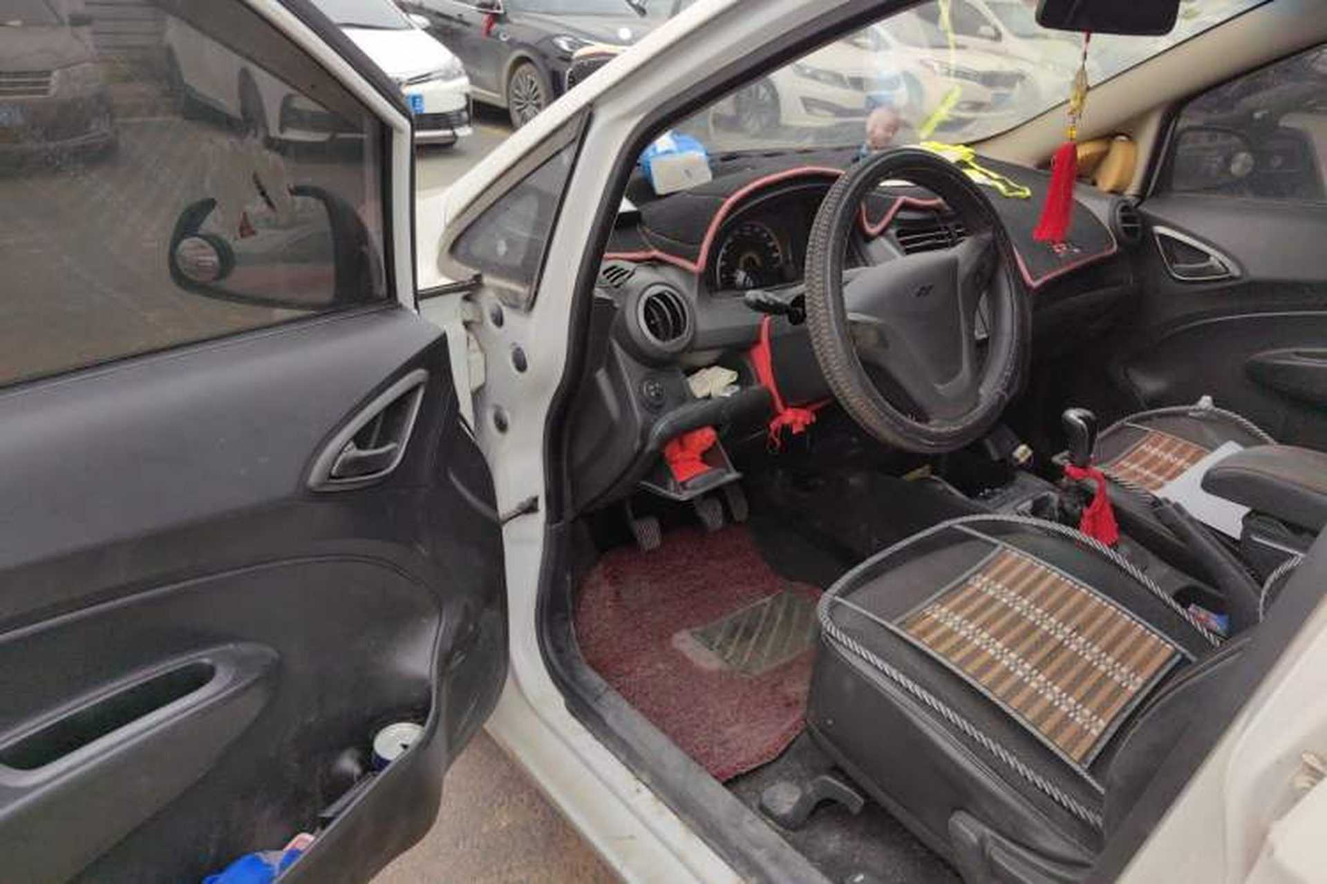 Used Chevrolet Sail 2013 Sedan 1.2L Manual Fashionable Happiness Edition Driver Seat