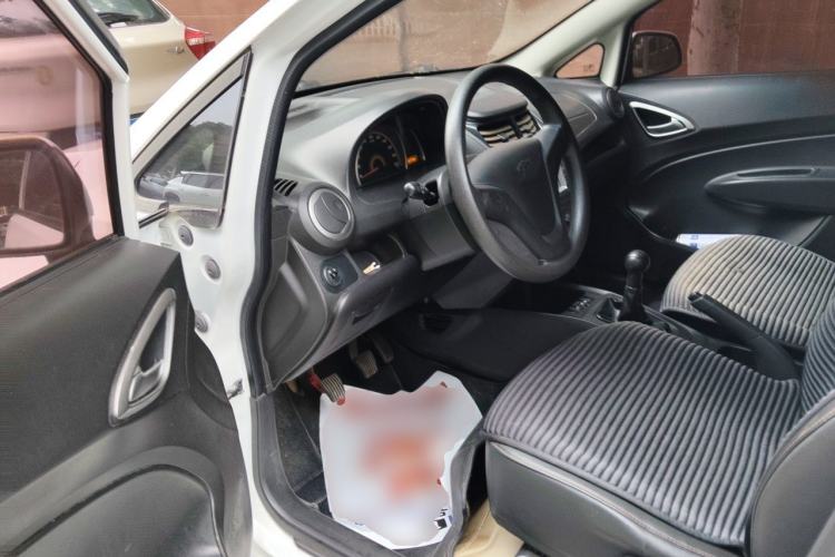 Used Chevrolet Sail 2013 Sedan 1.2L Manual Fashion Edition Driver Seat