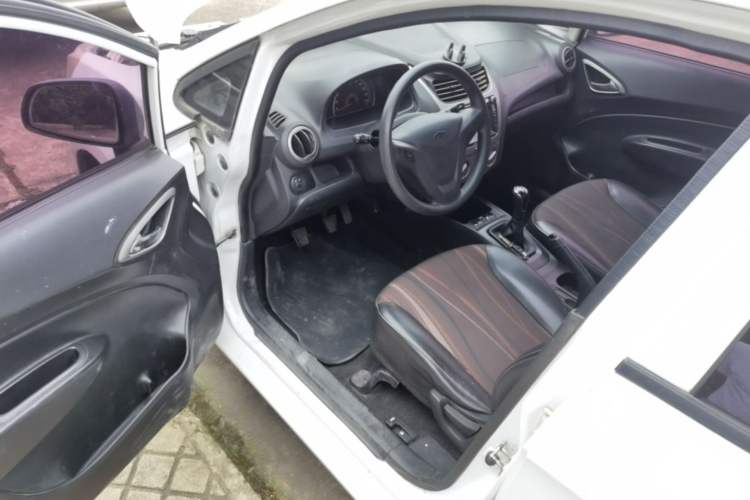 Used Chevrolet Sail 2013 Sedan 1.4L Manual Ideal Happiness Edition Driver Seat