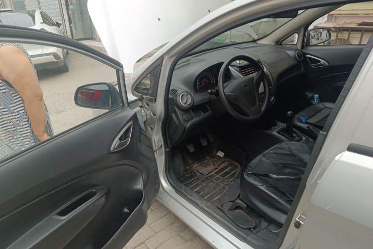 Used Chevrolet Sail 2013 Sedan 1.2L Manual Warm Edition Driver Seat