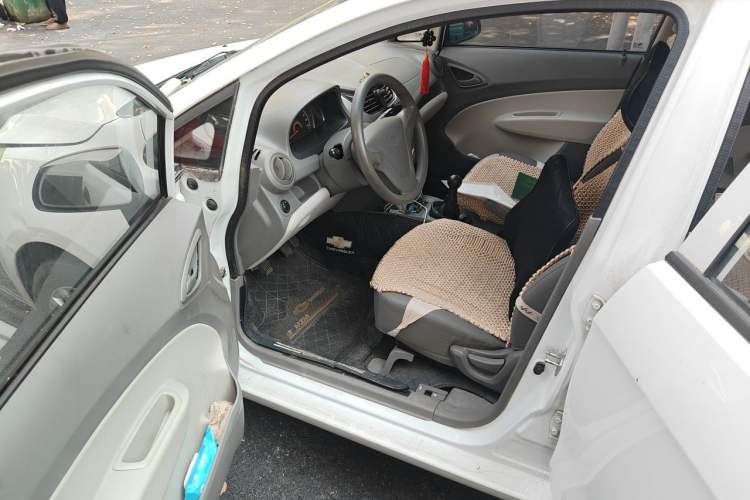 Used Chevrolet Sail 2013 Sedan 1.2L Manual Fashion Edition Driver Seat