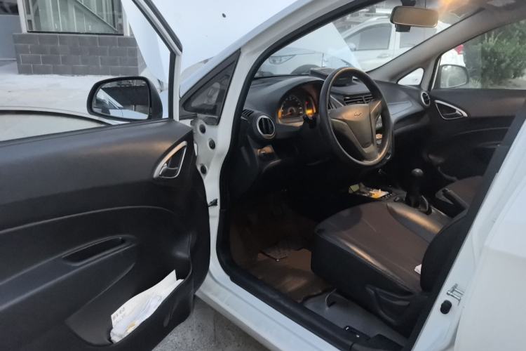 Used Chevrolet Sail 2013 Sedan 1.2L Manual Fashionable Happiness Edition Driver Seat