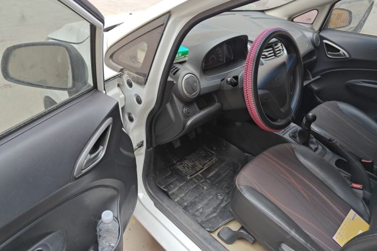 Used Chevrolet Sail 2013 Sedan 1.2L Manual Fashion Edition Driver Seat