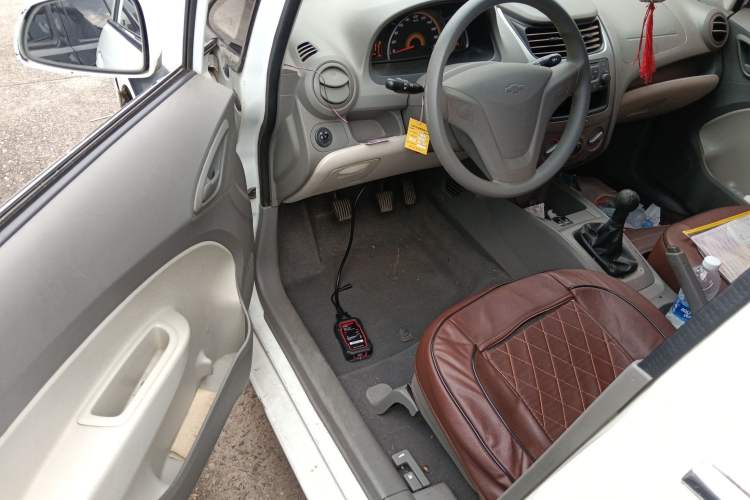 Used Chevrolet Sail 2013 Sedan 1.2L Manual Warm Edition Driver Seat