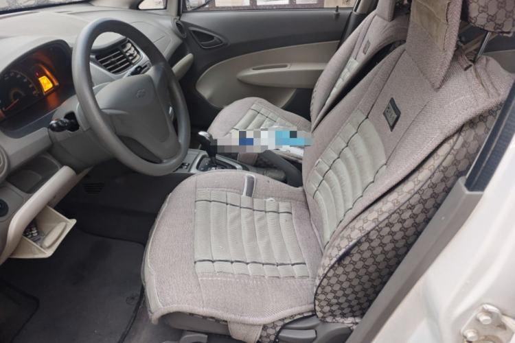 Used Chevrolet Sail 2013 Sedan 1.2L AMT Ideal Edition Driver Seat