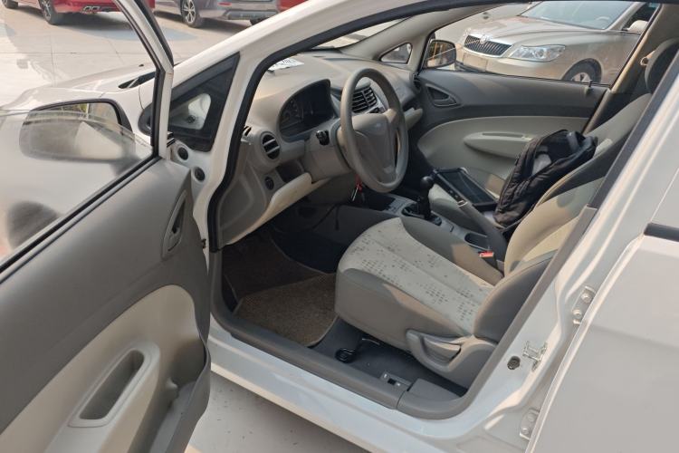 Used Chevrolet Sail 2013 Sedan 1.2L Manual Fashion Edition Driver Seat