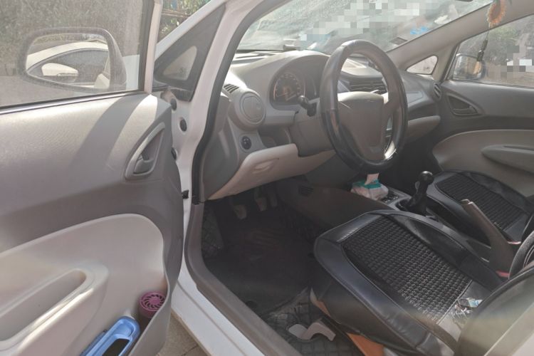 Used Chevrolet Sail 2013 Sedan 1.2L Manual Fashionable Happiness Edition Driver Seat