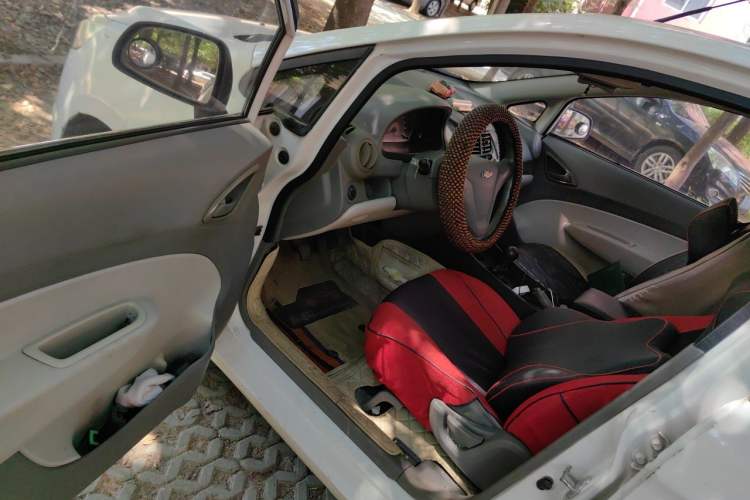 Used Chevrolet Sail 2013 Sedan 1.2L Manual Fashion Edition Driver Seat