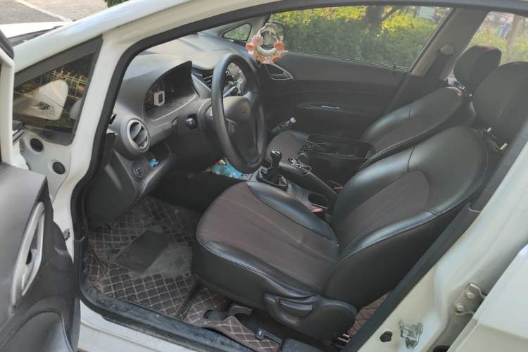 Used Chevrolet Sail 2013 Sedan 1.2L Manual Fashion Edition Driver Seat