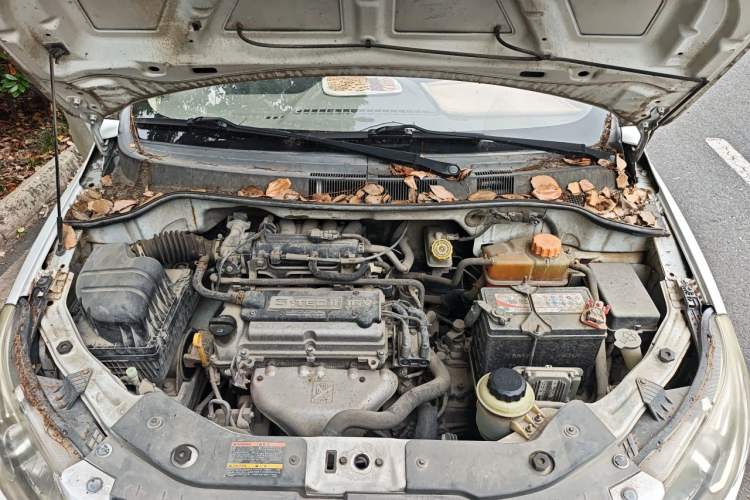 Used Chevrolet Sail 2013 Sedan 1.2L Manual Warm Edition Engine Bay