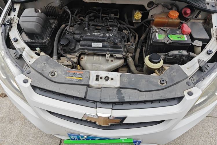 Used Chevrolet Sail 2013 Hatchback 1.4L Manual Enjoyment Edition Engine Bay
