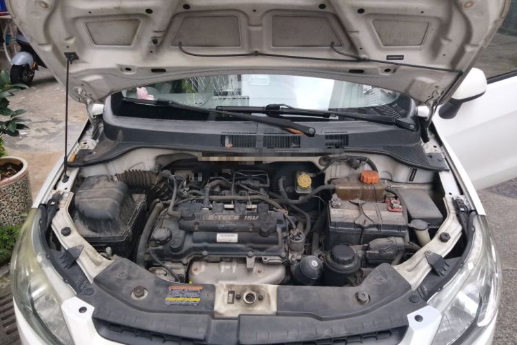 Used Chevrolet Sail 2013 Sedan 1.4L AMT Enjoy Edition Engine Bay