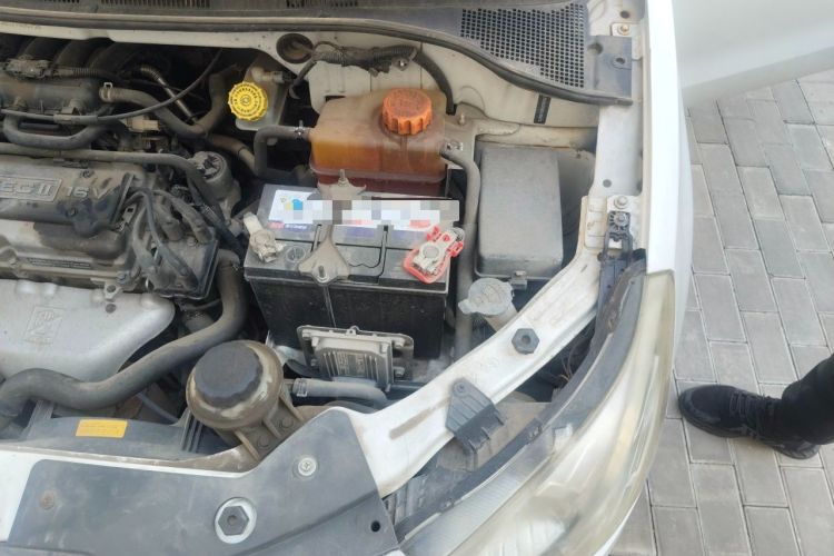 Used Chevrolet Sail 2013 Sedan 1.2L Manual Warm Edition Engine Bay Left