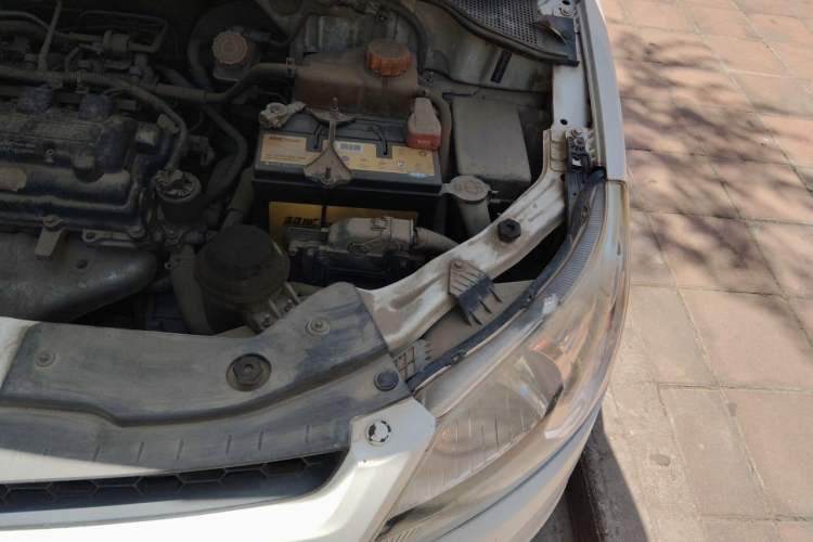 Used Chevrolet Sail 2013 Sedan 1.4L AMT Enjoy Edition Engine Bay Left