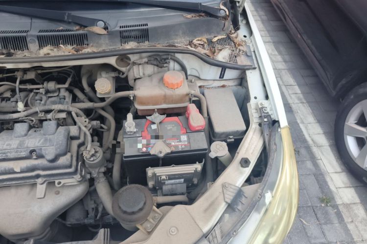 Used Chevrolet Sail 2013 Sedan 1.4L Manual Ideal Happiness Edition Engine Bay Left