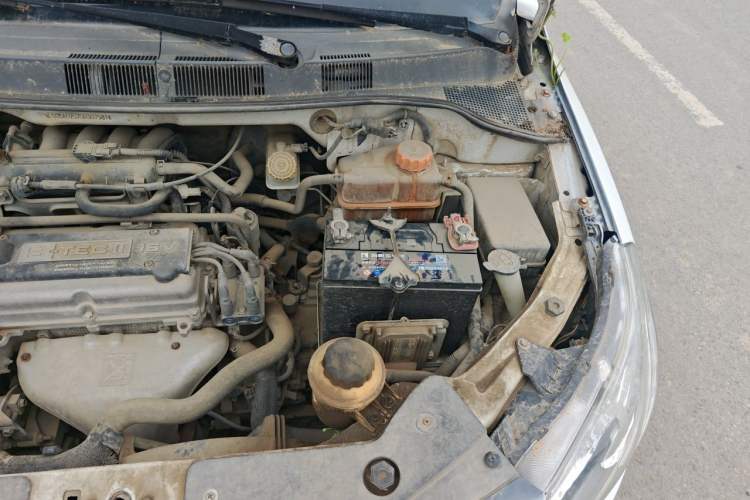Used Chevrolet Sail 2013 Hatchback 1.2L Manual Warm Edition Engine Bay Left
