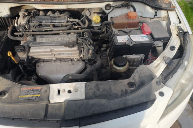 Used Chevrolet Sail 2013 Sedan 1.2L Manual Fashionable Happiness Edition Engine Bay Left
