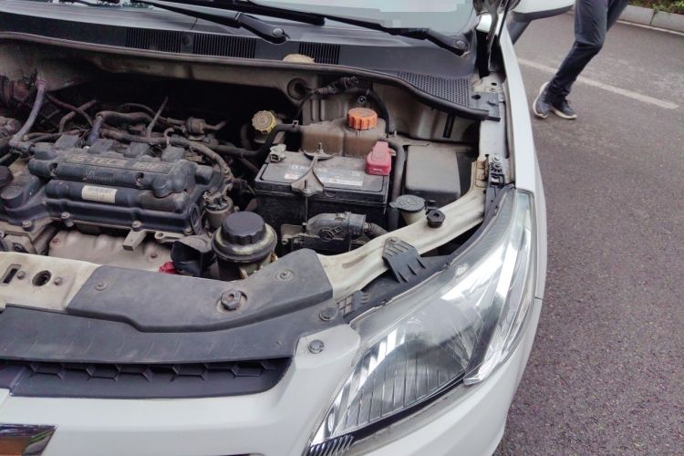 Used Chevrolet Sail 2013 Hatchback 1.4L Manual Enjoyment Edition Engine Bay Left