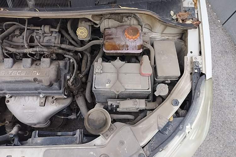 Used Chevrolet Sail 2013 Sedan 1.4L Manual Elegance Edition Engine Bay Left