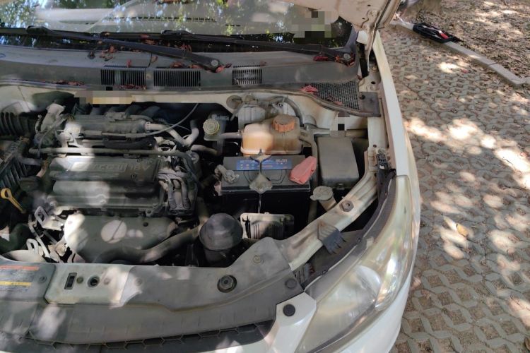 Used Chevrolet Sail 2013 Sedan 1.2L Manual Fashion Edition Engine Bay Left