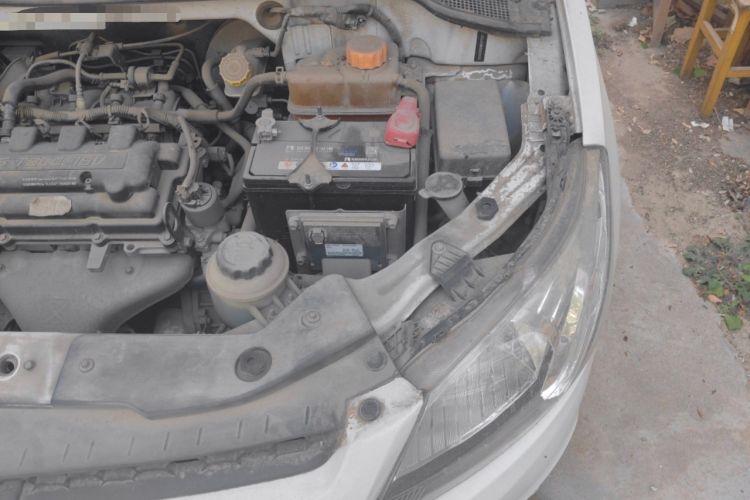 Used Chevrolet Sail 2013 Sedan 1.4L Manual Ideal Happiness Edition Engine Bay Left